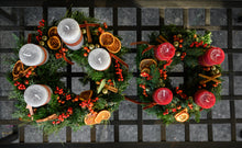 Lade das Bild in den Galerie-Viewer, Classic Christmas
